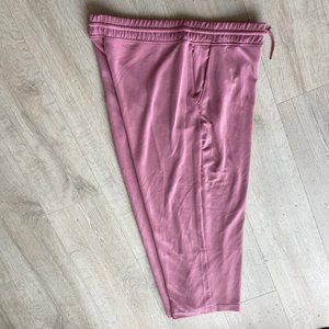 Athleta Seasoft Straight Leg Pants